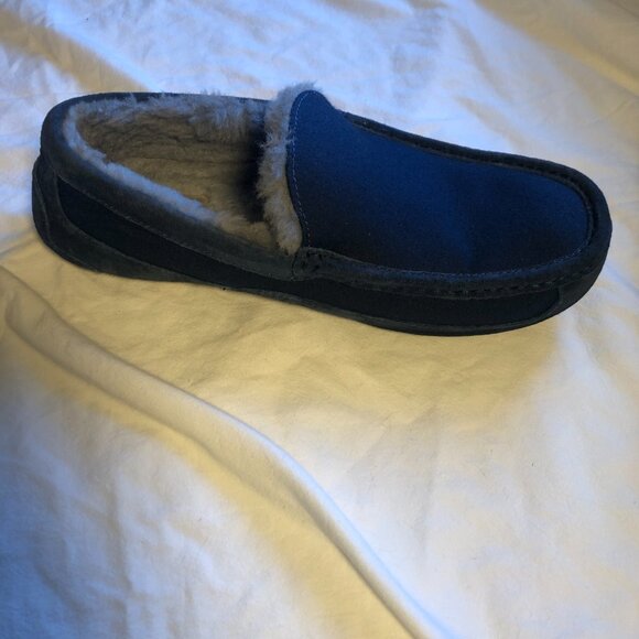 UGG Australia Blue Suede Men’s Slippers/Loafers SIZE 11 - Picture 3 of 5